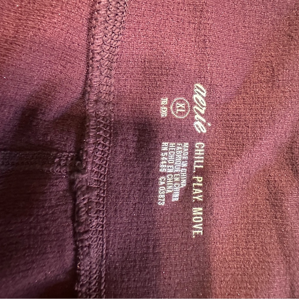 Aerie Burgundy with sparkle woven into the mat Chill Play Move Leggings size xl